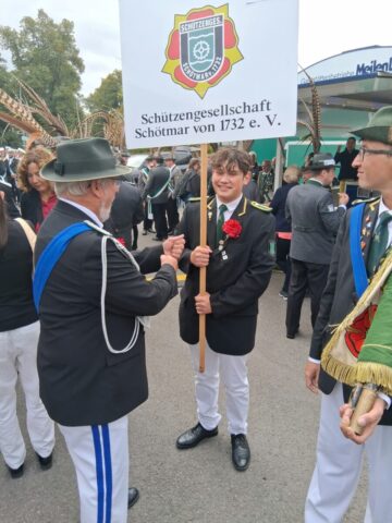 Philipp der beste Schildträger den wir haben!