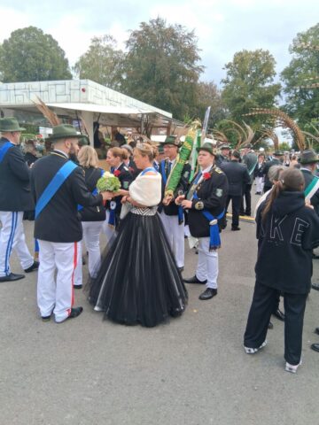 Auf geht es zur Königspolonaise